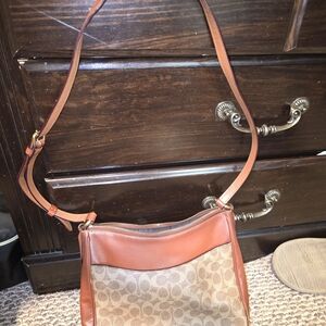 Elegant Coach Tan and Brown Shoulder Bag